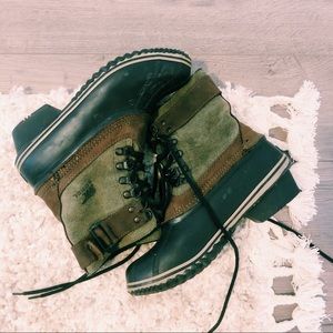 Sorel Snow Boots Olive green sz 8